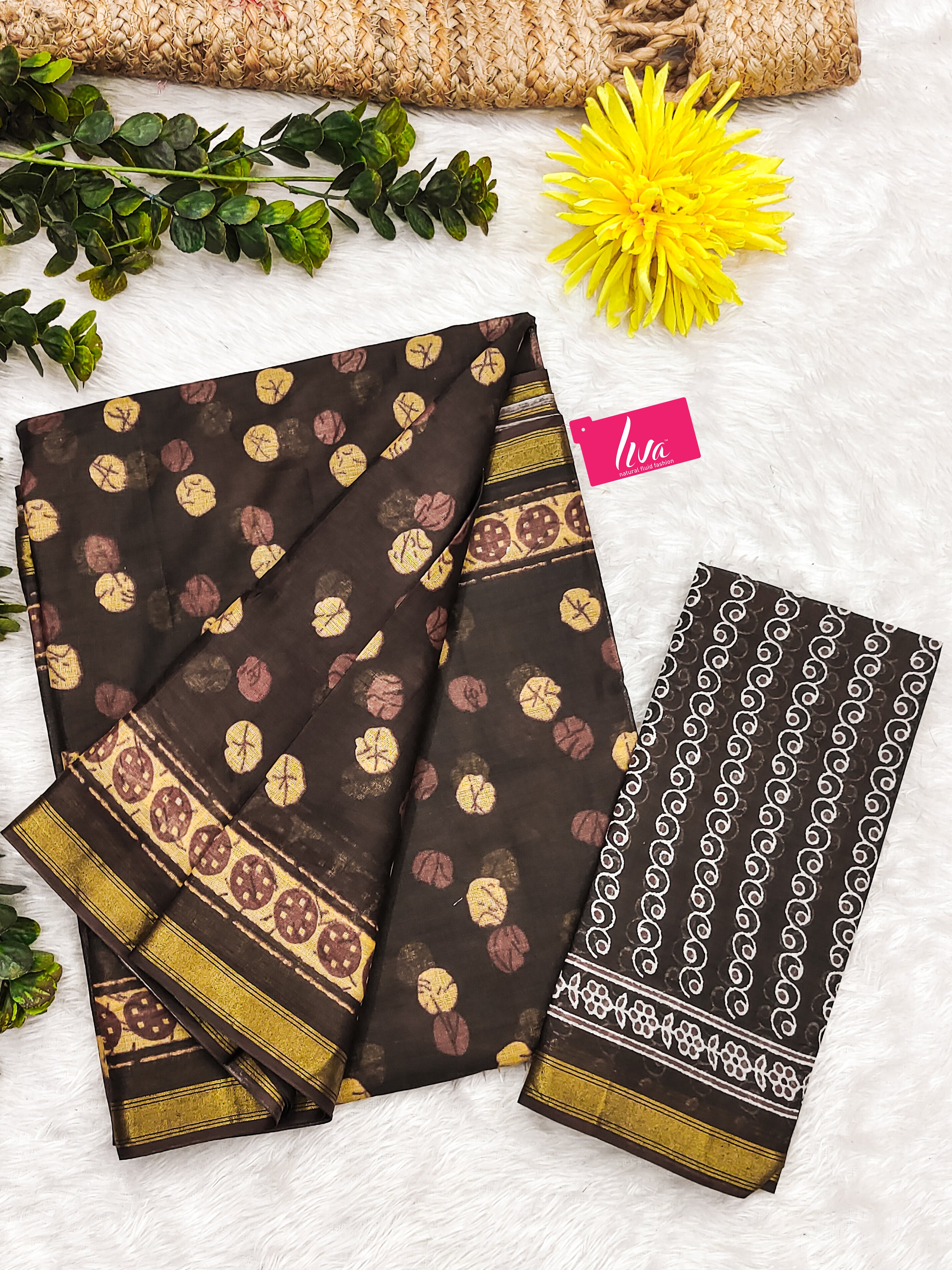 Soft Cotton Printed Saree with Golden Leaf Motifs & Rich Zari Border