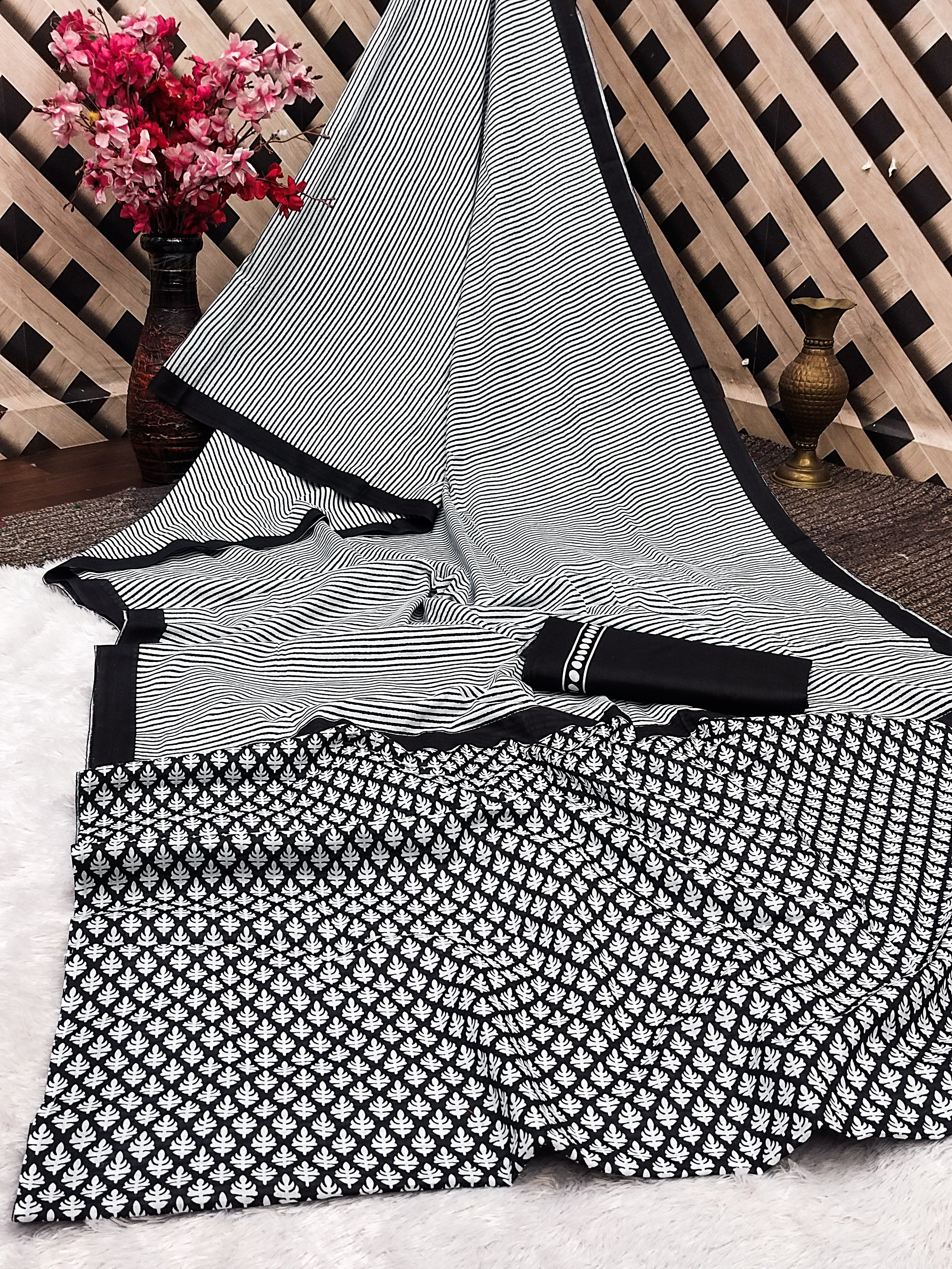 Trending Soft Cotton Printed Saree with Stripe Body & Geometric Designer Pallu