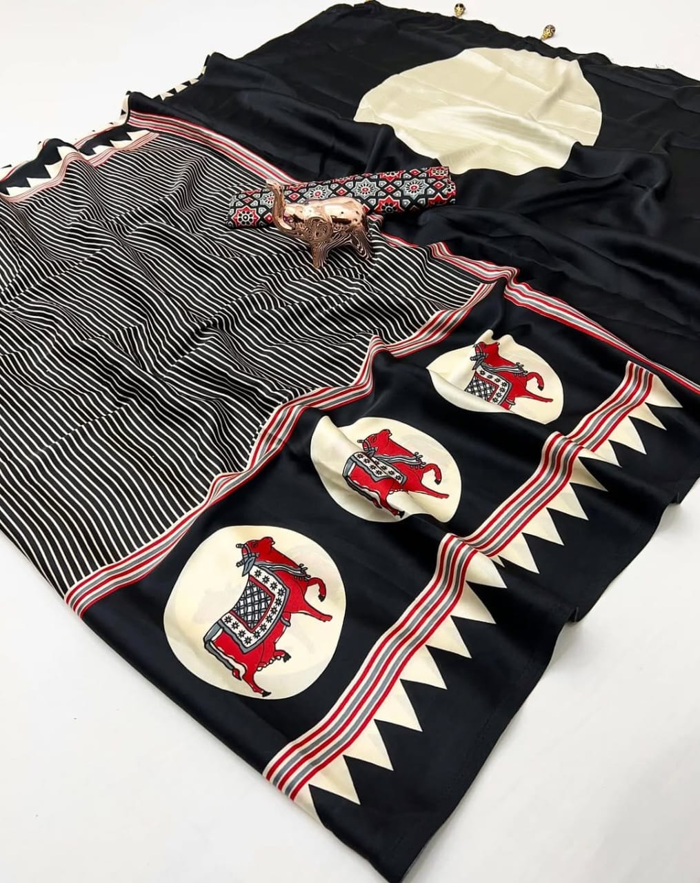 Ajrakh Printed Dola Silk Saree With blouse piece-blackwhite