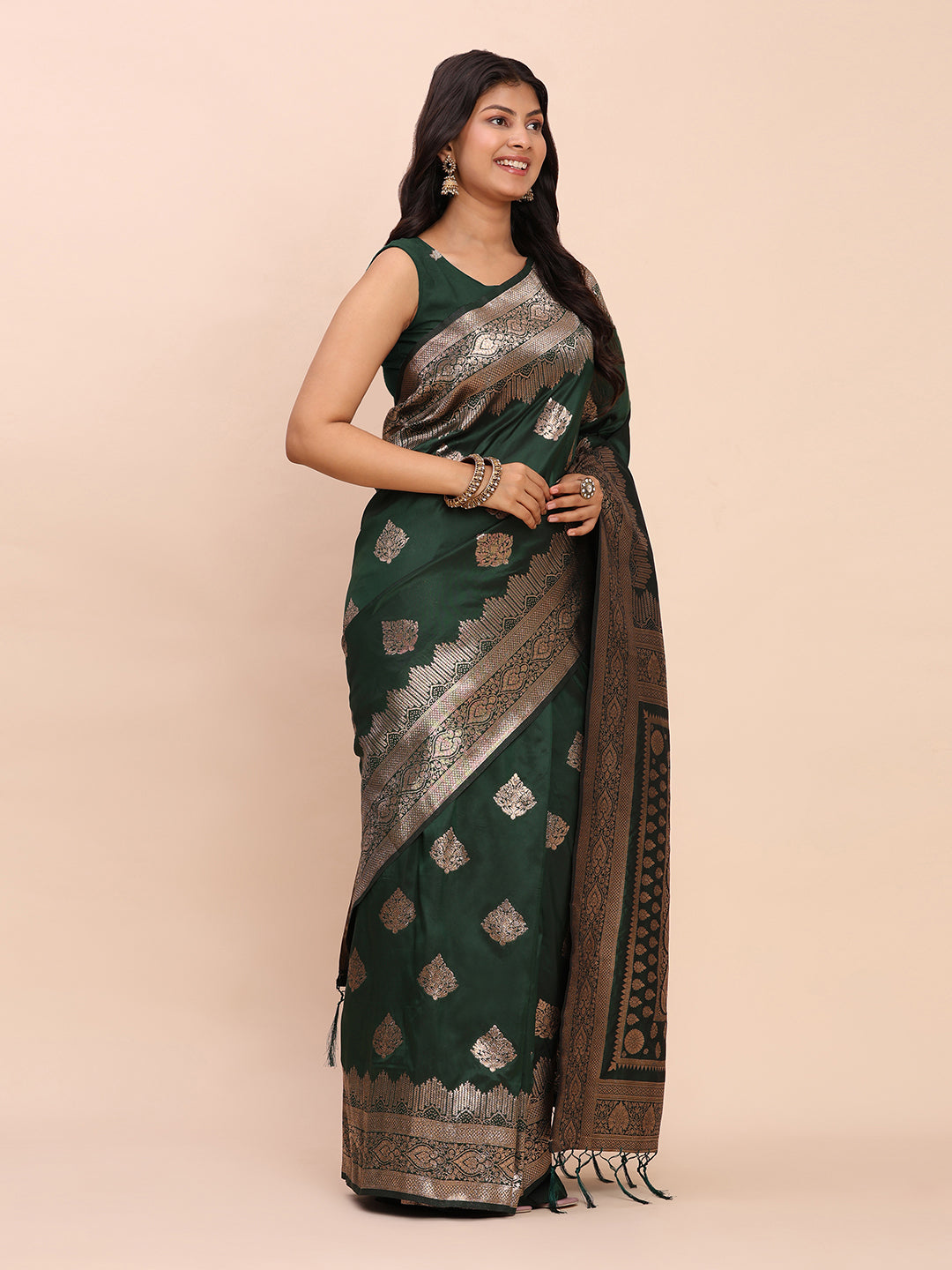 Banarasi Silk Saree with Rich Traditional Border & Grand Designer Pallu-green