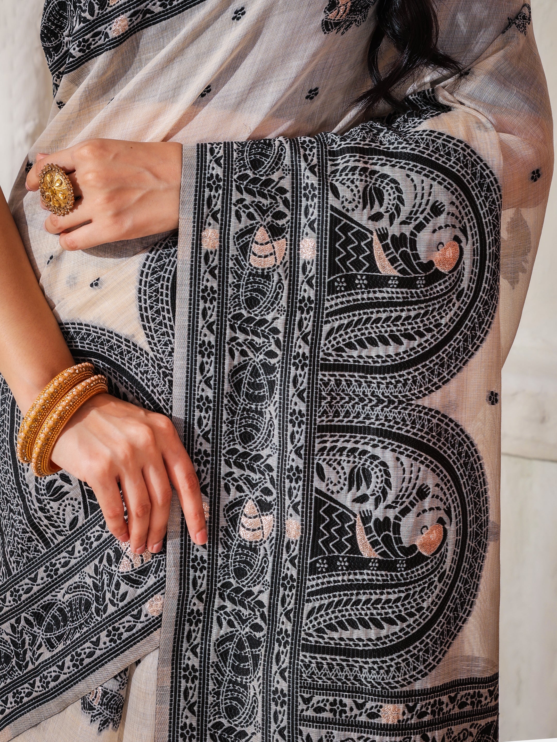 Cotton Linen Saree in Charcoal Black & White with Designer Pallu and Rich Border -2