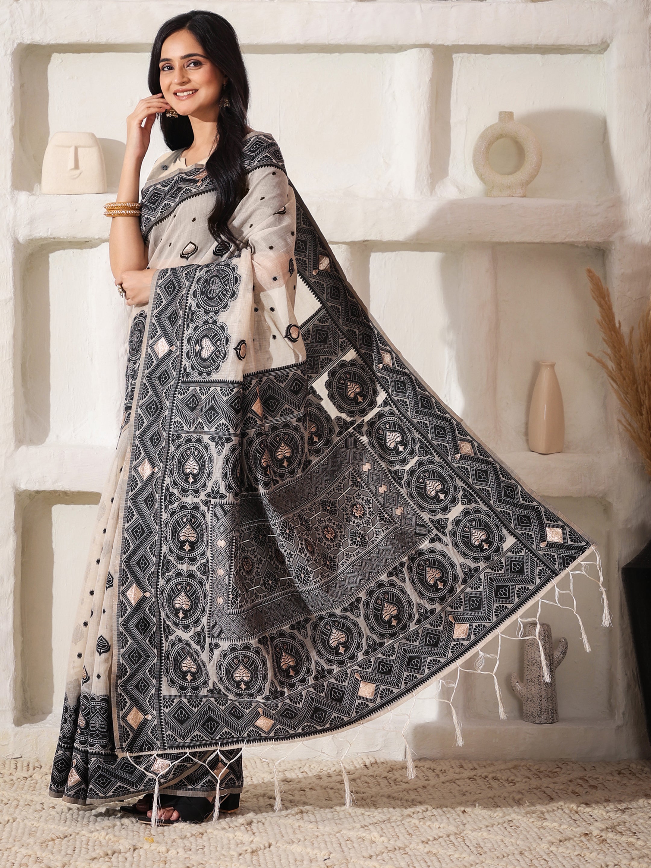 Cotton Linen Saree in Charcoal Black & White with Designer Pallu and Rich Border -3