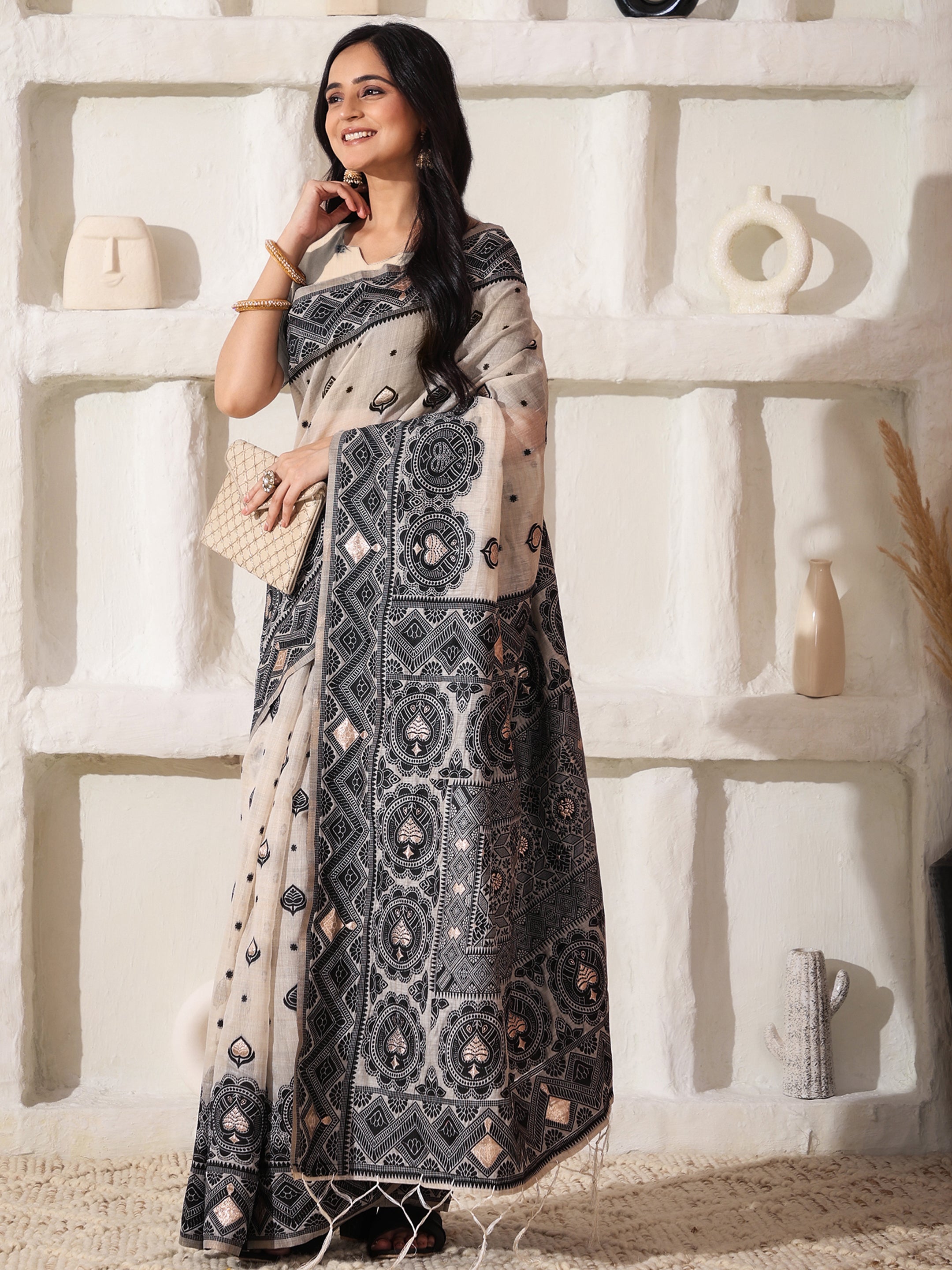 Cotton Linen Saree in Charcoal Black & White with Designer Pallu and Rich Border -3