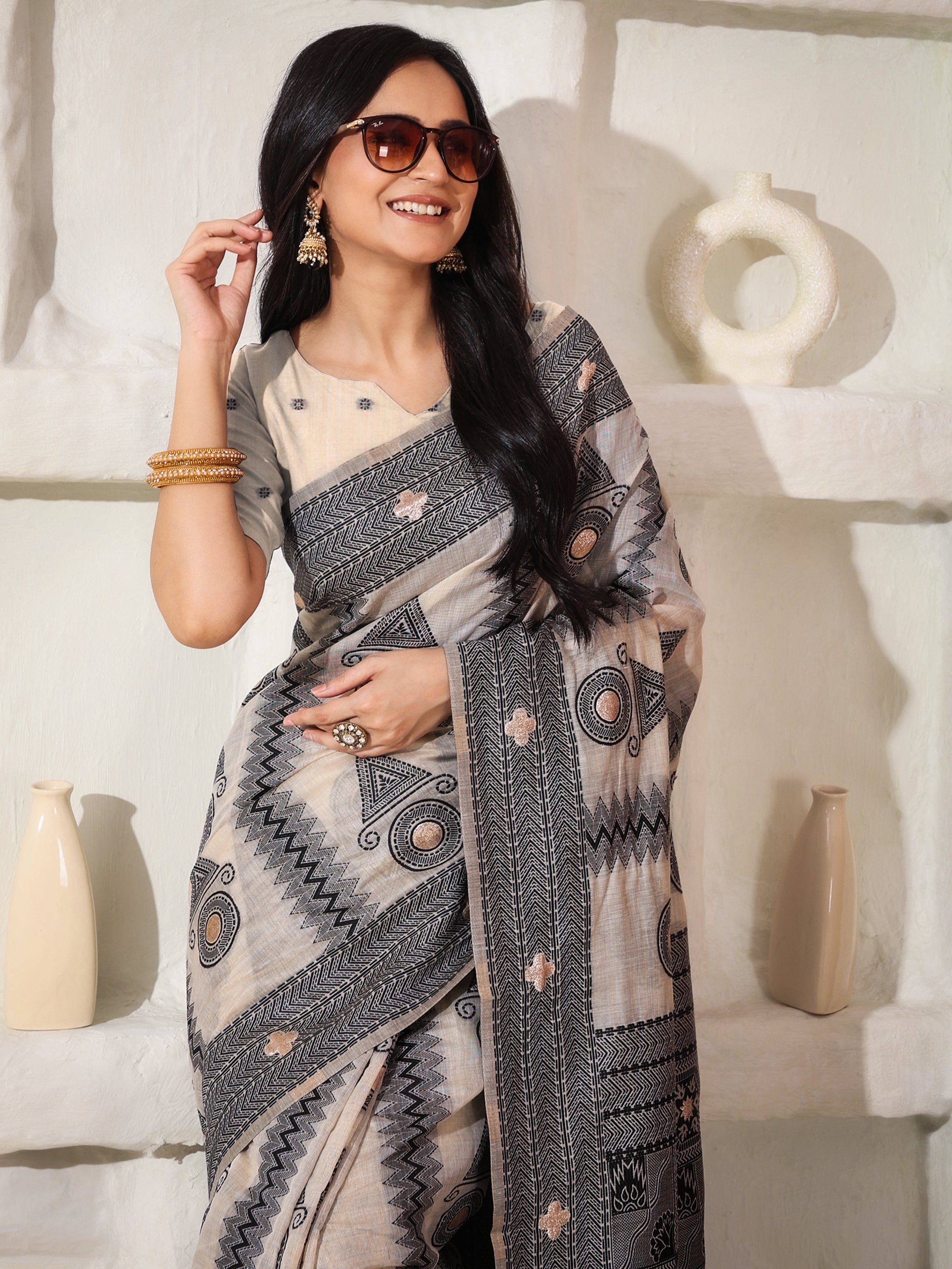 Cotton Linen Saree in Charcoal Black & White with Designer Pallu and Rich Border -4