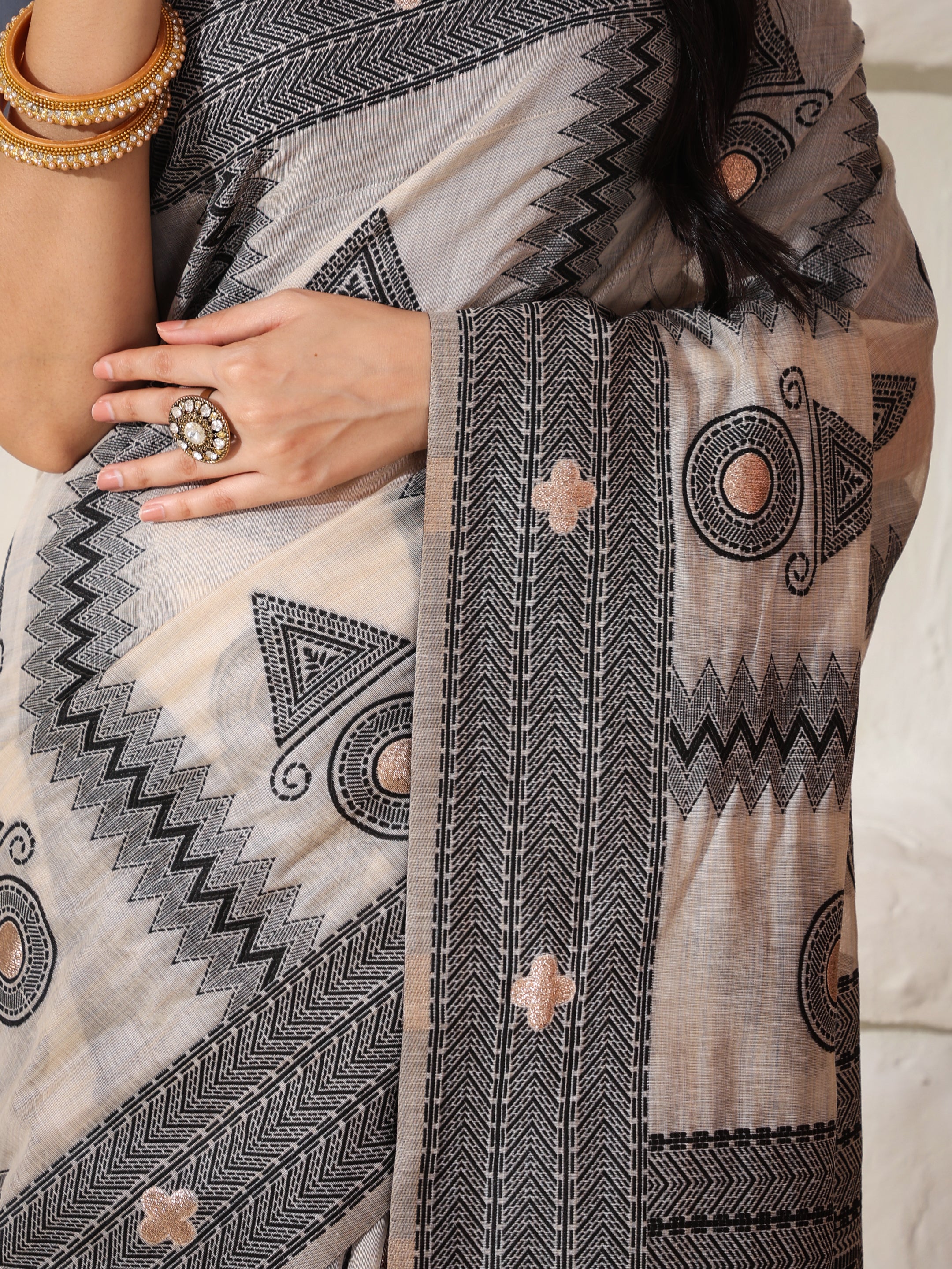 Cotton Linen Saree in Charcoal Black & White with Designer Pallu and Rich Border -4
