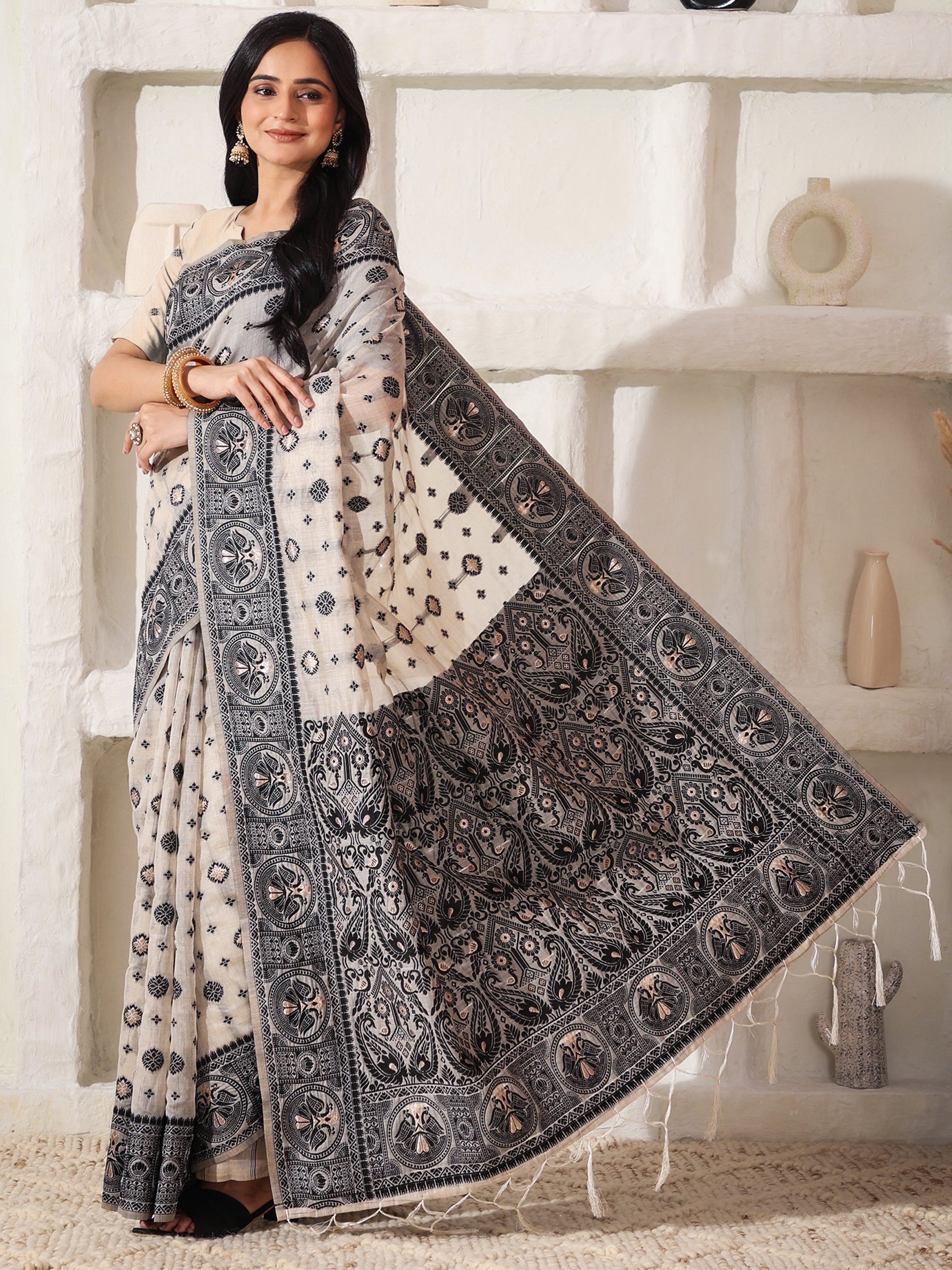 Cotton Linen Saree in Charcoal Black & White with Designer Pallu and Rich Border -5