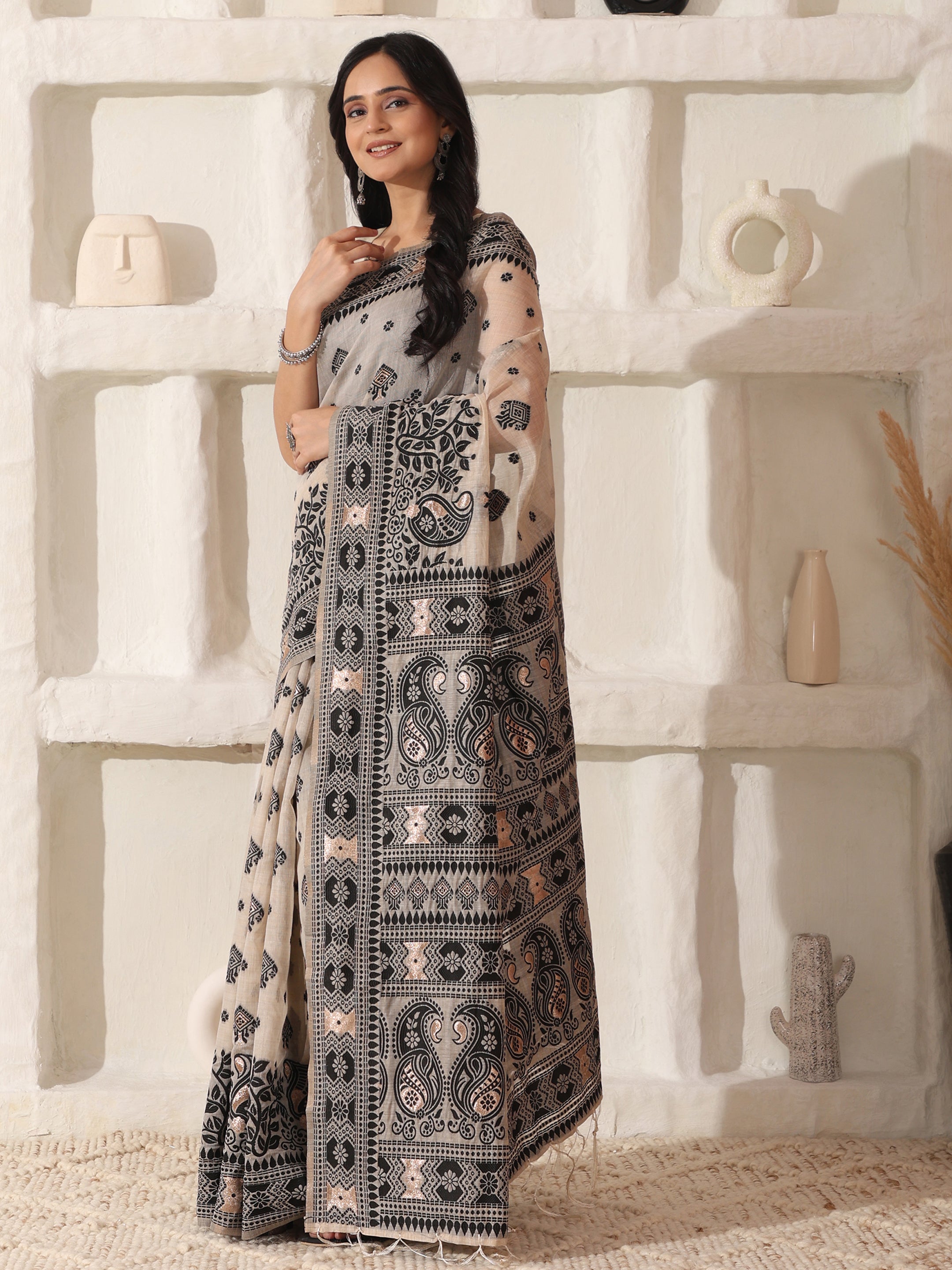 Cotton Linen Saree in Charcoal Black & White with Designer Pallu and Rich Border -6