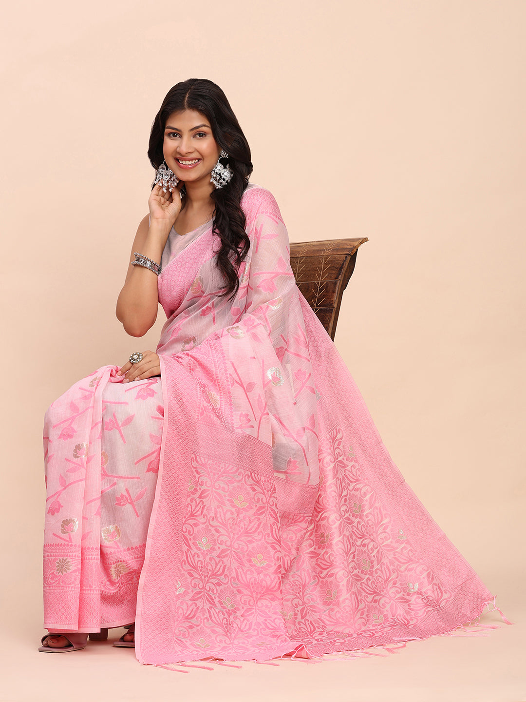Cotton Linen Saree with Floral Designer Pallu & Elegant Traditional Border-lightpink