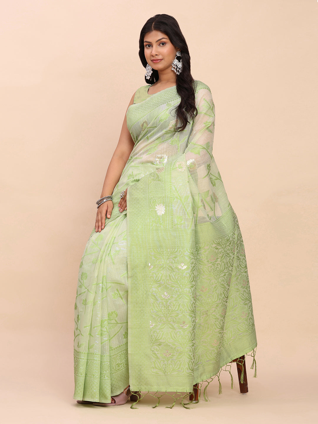 Cotton Linen Saree with Floral Designer Pallu & Elegant Traditional Border-lightgreen