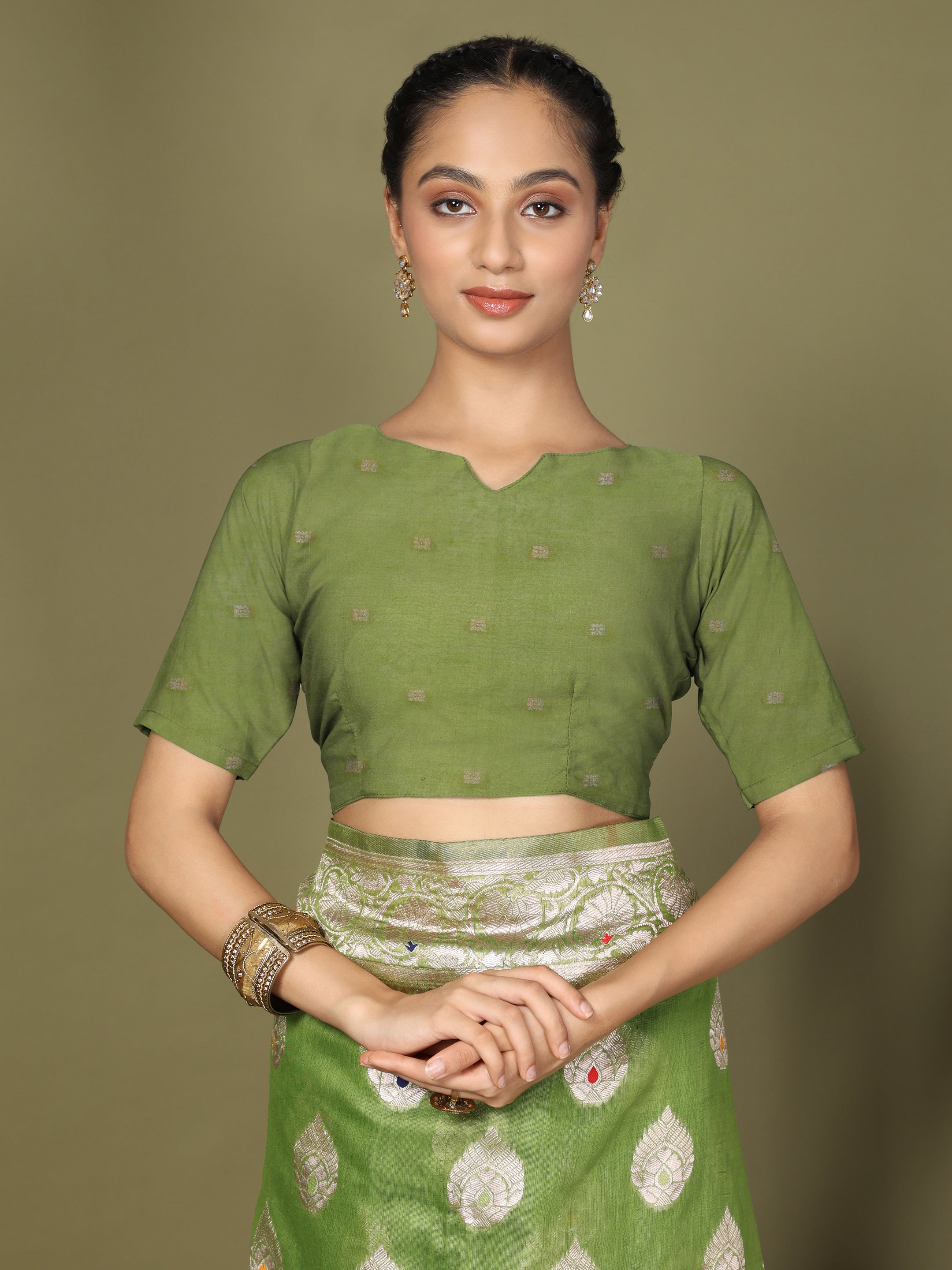 Cotton Linen Saree with Designer Floral Pallu & Premium Traditional Border-green