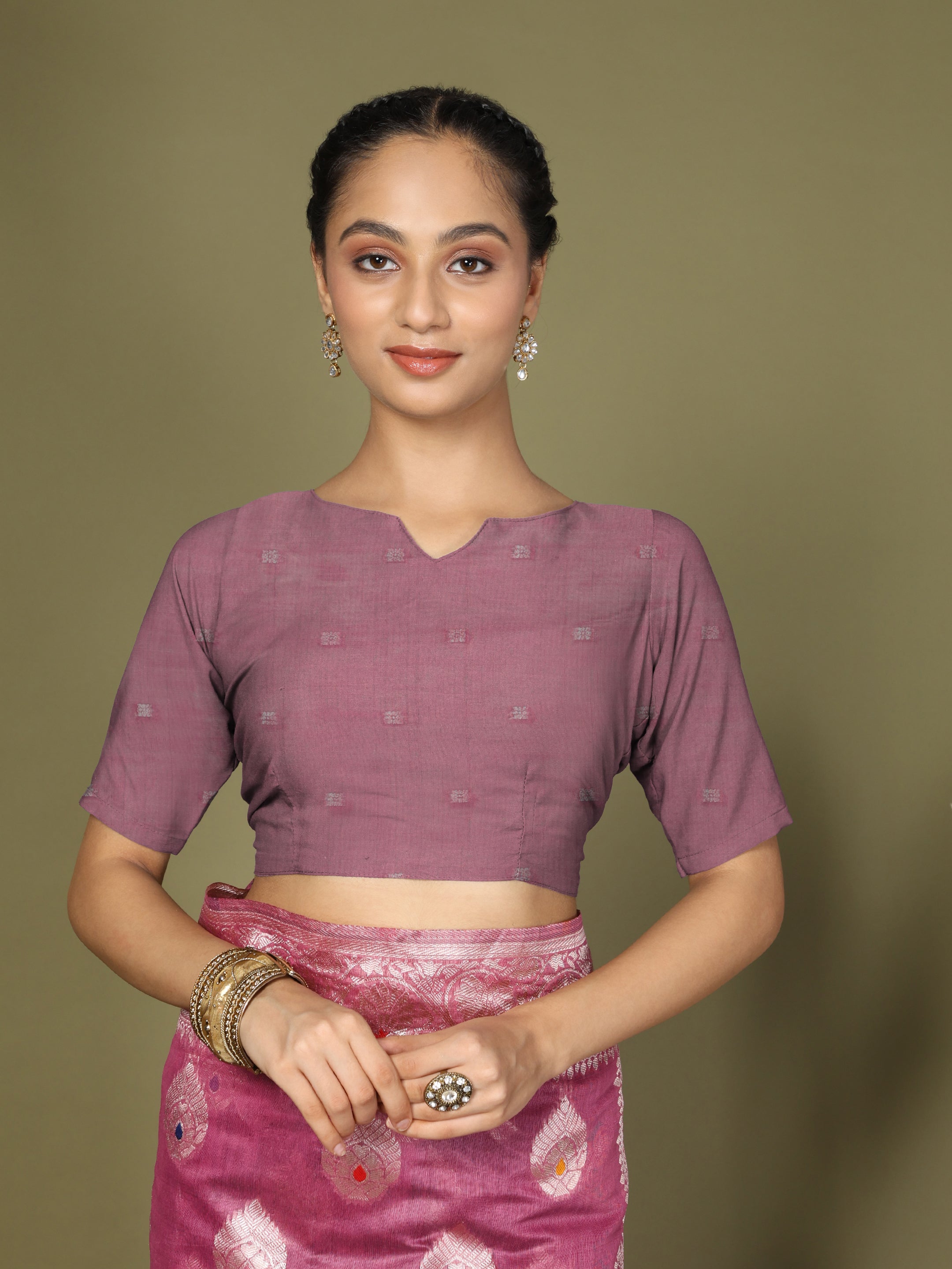 Cotton Linen Saree with Designer Floral Pallu & Premium Traditional Border-pink