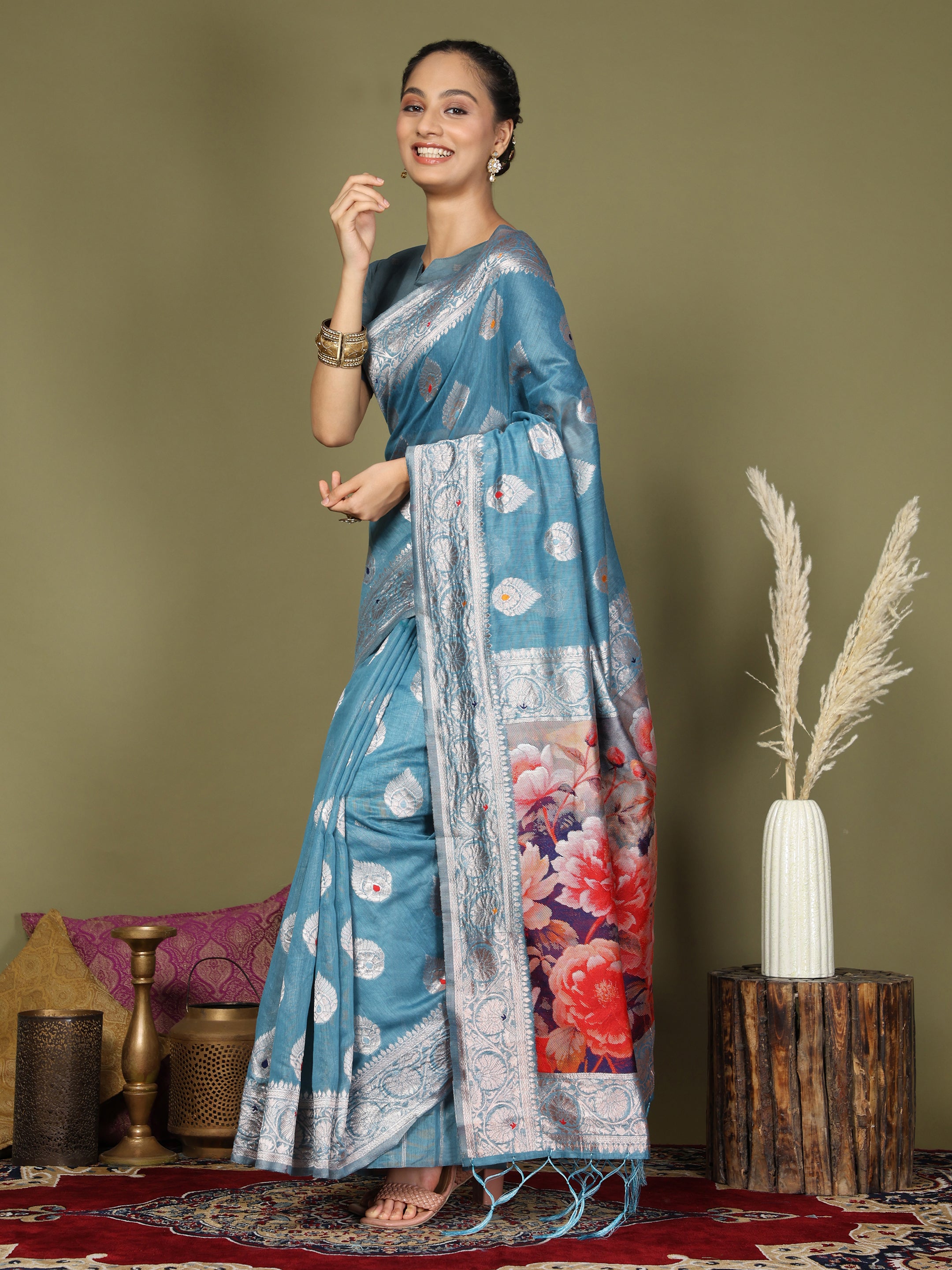 Cotton Linen Saree with Designer Floral Pallu & Premium Traditional Border-Sky Blue