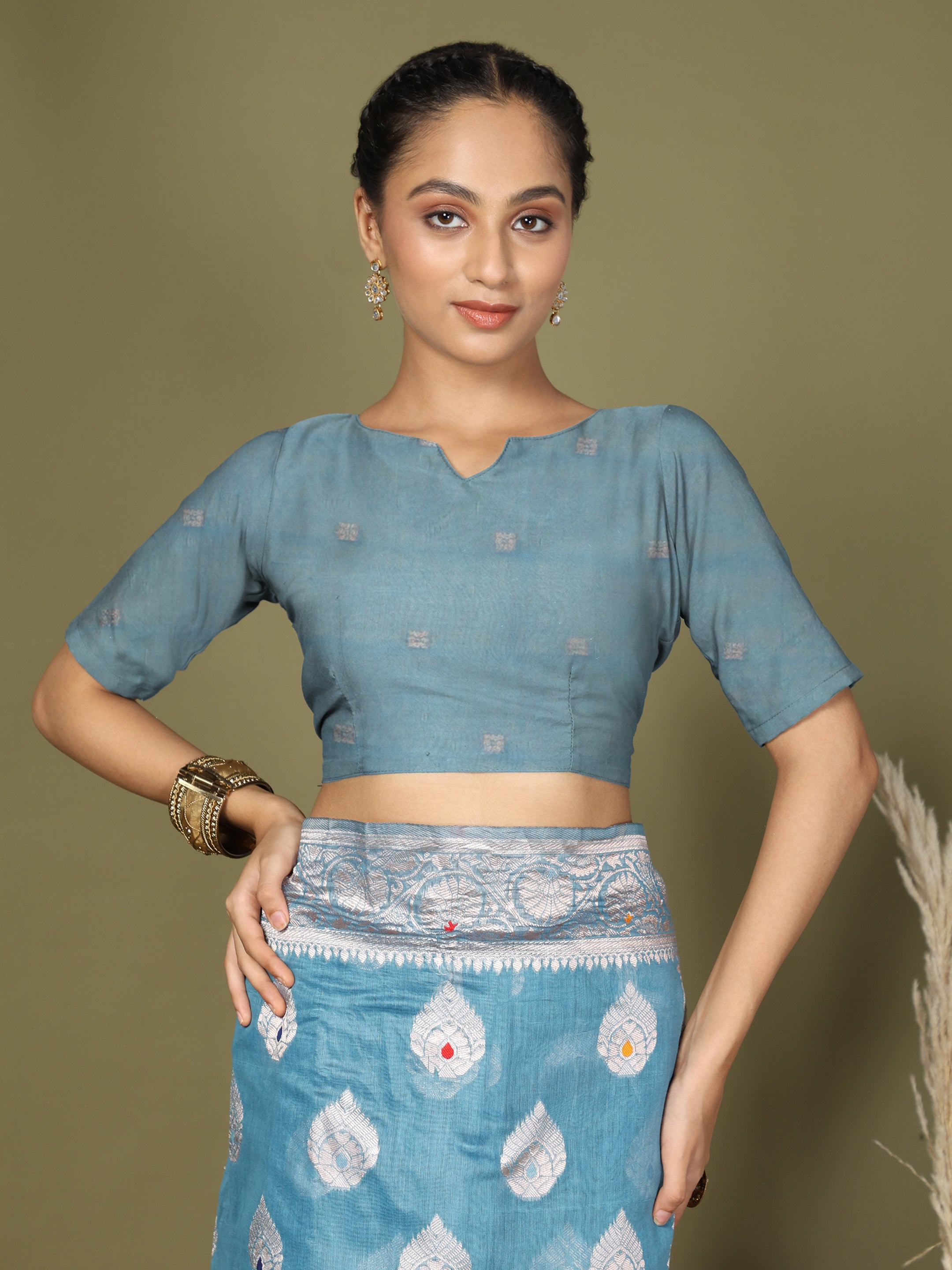 Cotton Linen Saree with Designer Floral Pallu & Premium Traditional Border-Sky Blue