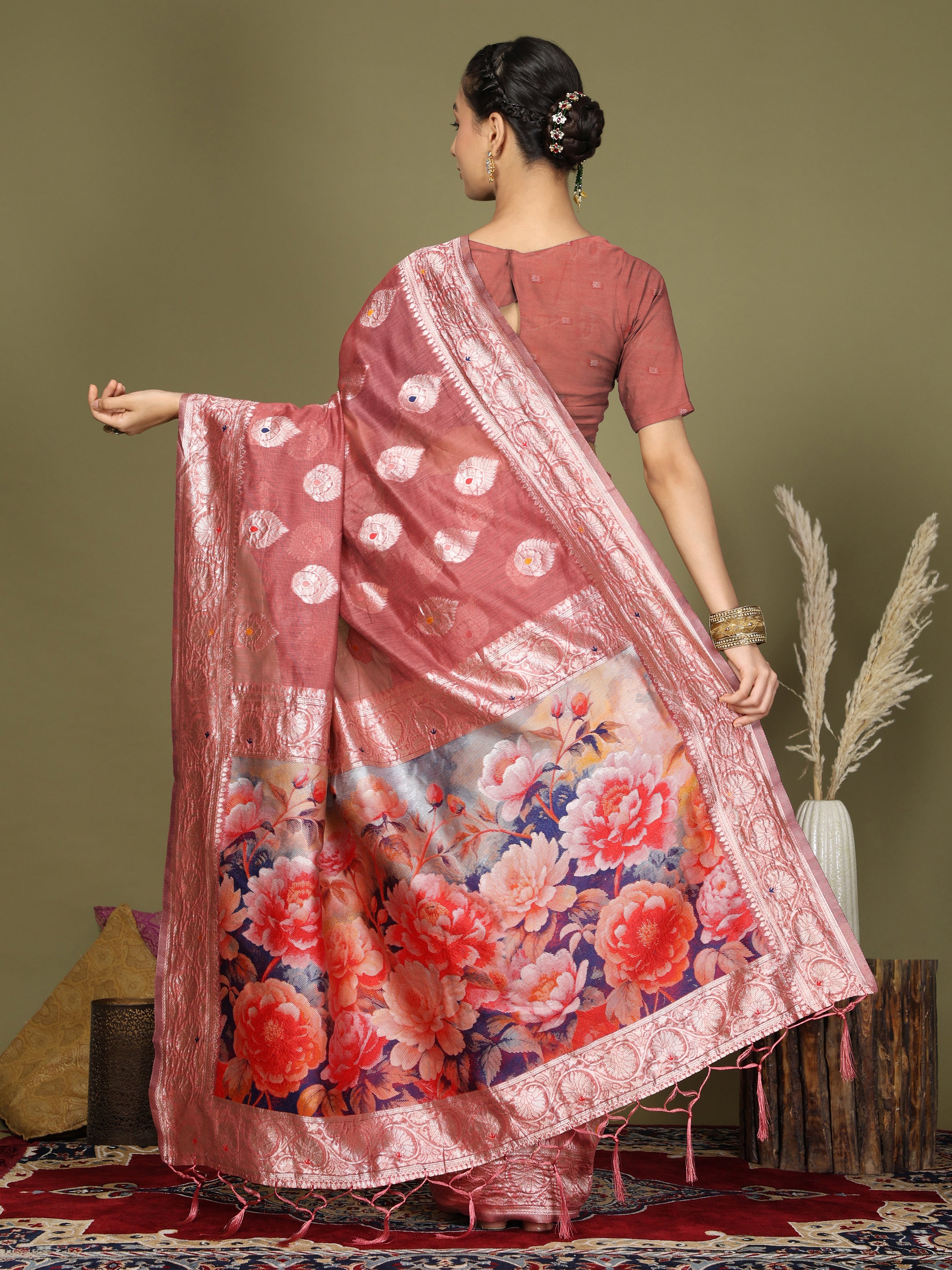 Cotton Linen Saree with Designer Floral Pallu & Premium Traditional Border-Rust