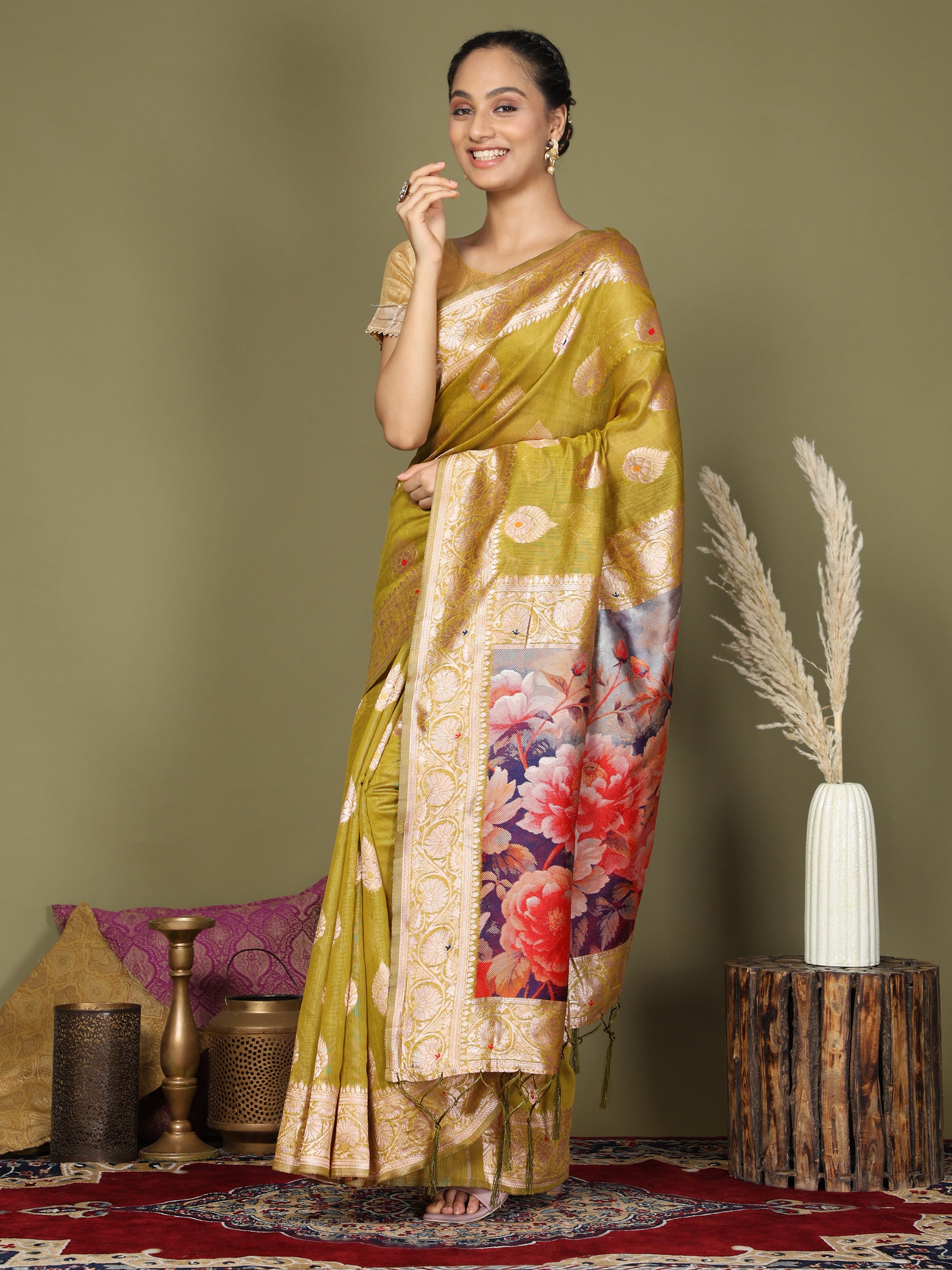 Cotton Linen Saree with Designer Floral Pallu & Premium Traditional Border-Mehandi Green