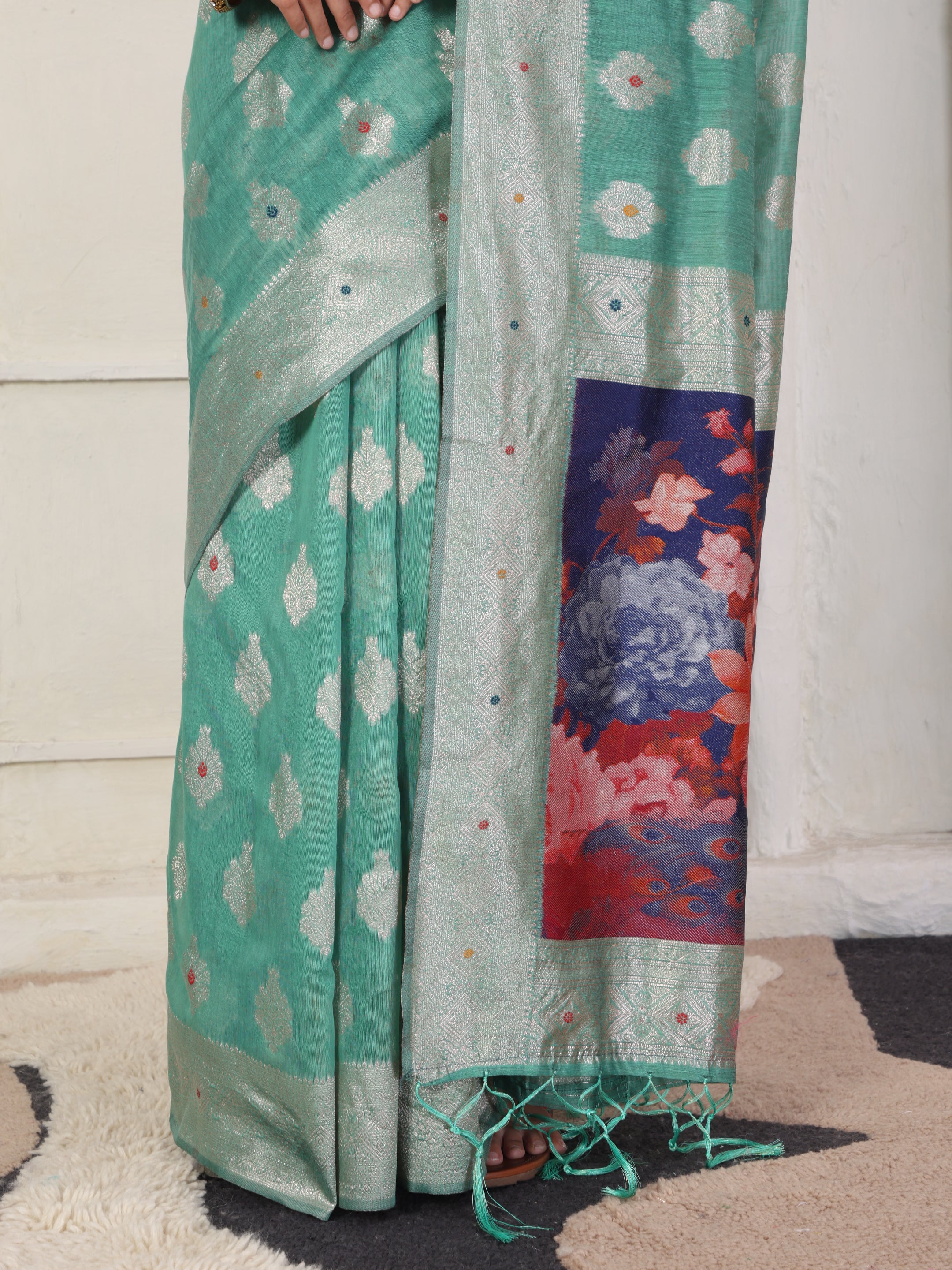 Cotton Linen Woven Saree with Peacock Design Pallu & Fine Zari Border-rama