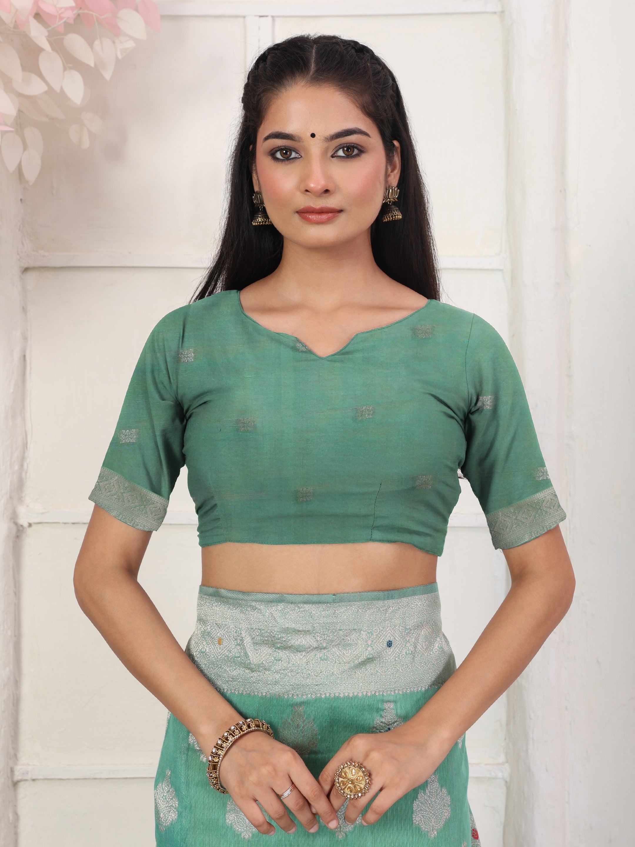 Cotton Linen Woven Saree with Peacock Design Pallu & Fine Zari Border-rama