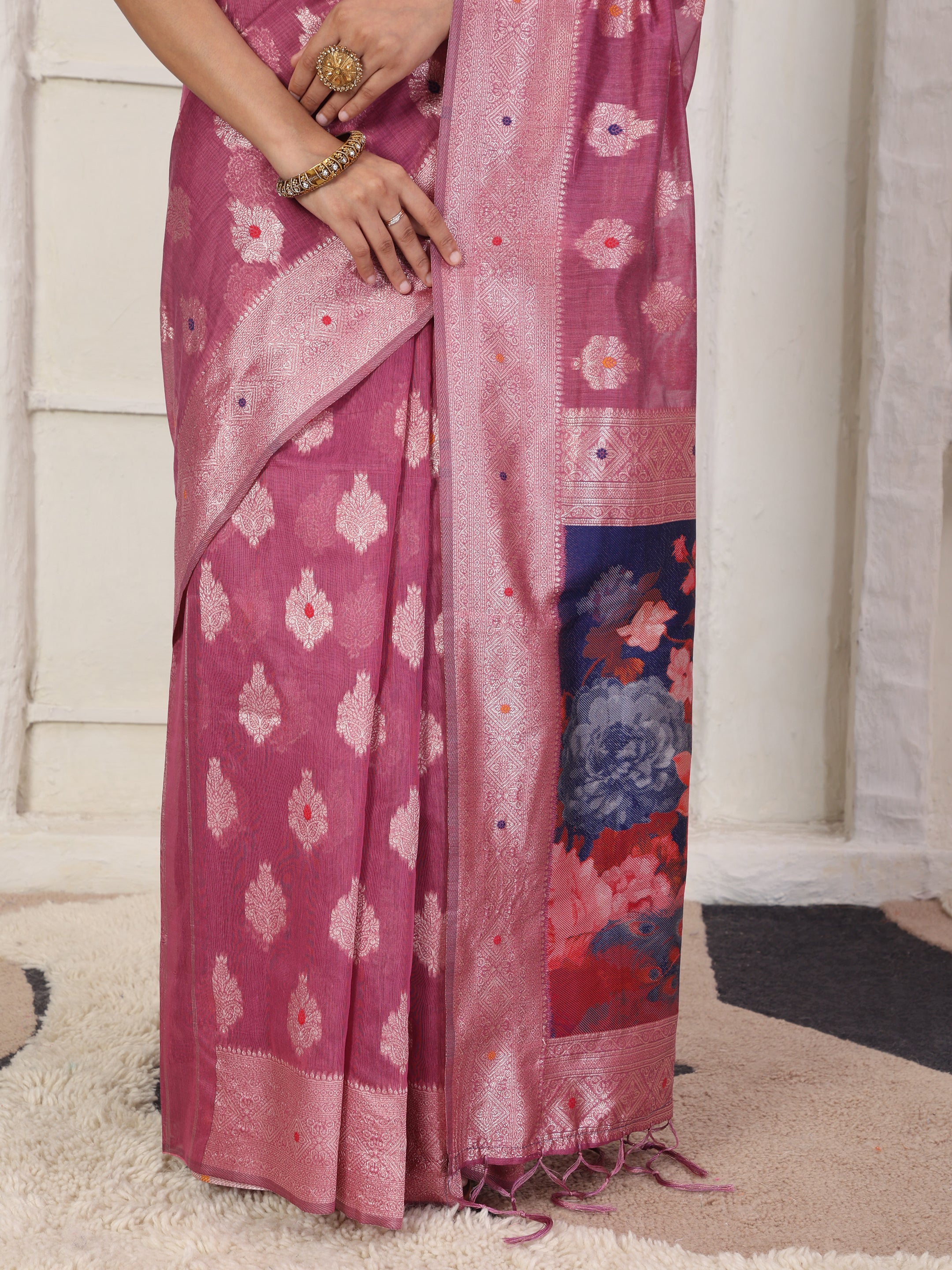 Cotton Linen Woven Saree with Peacock Design Pallu & Fine Zari Border-pink