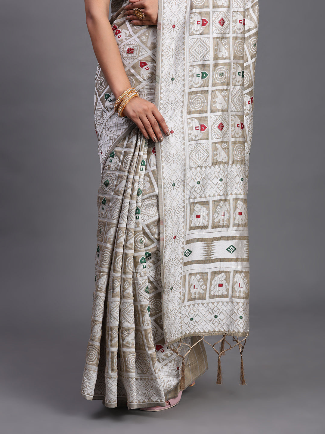 Beige Woven Jacquard Cotton Linen Saree with Intricate Traditional Motifs & Designer Tassel Pallu