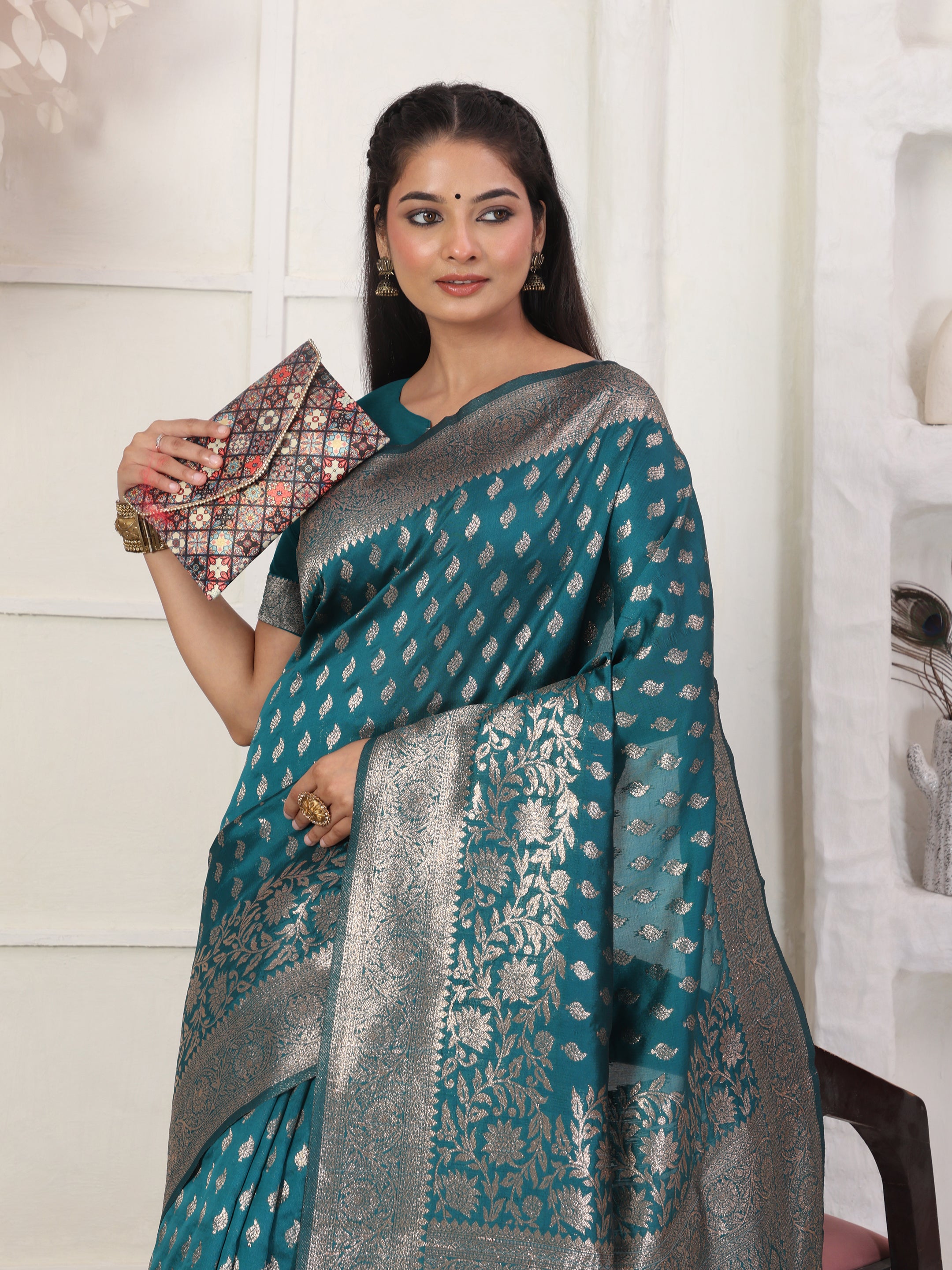 Woven Jacquard Silk Blend Saree with Rich Zari Border & Designer Pallu-rama