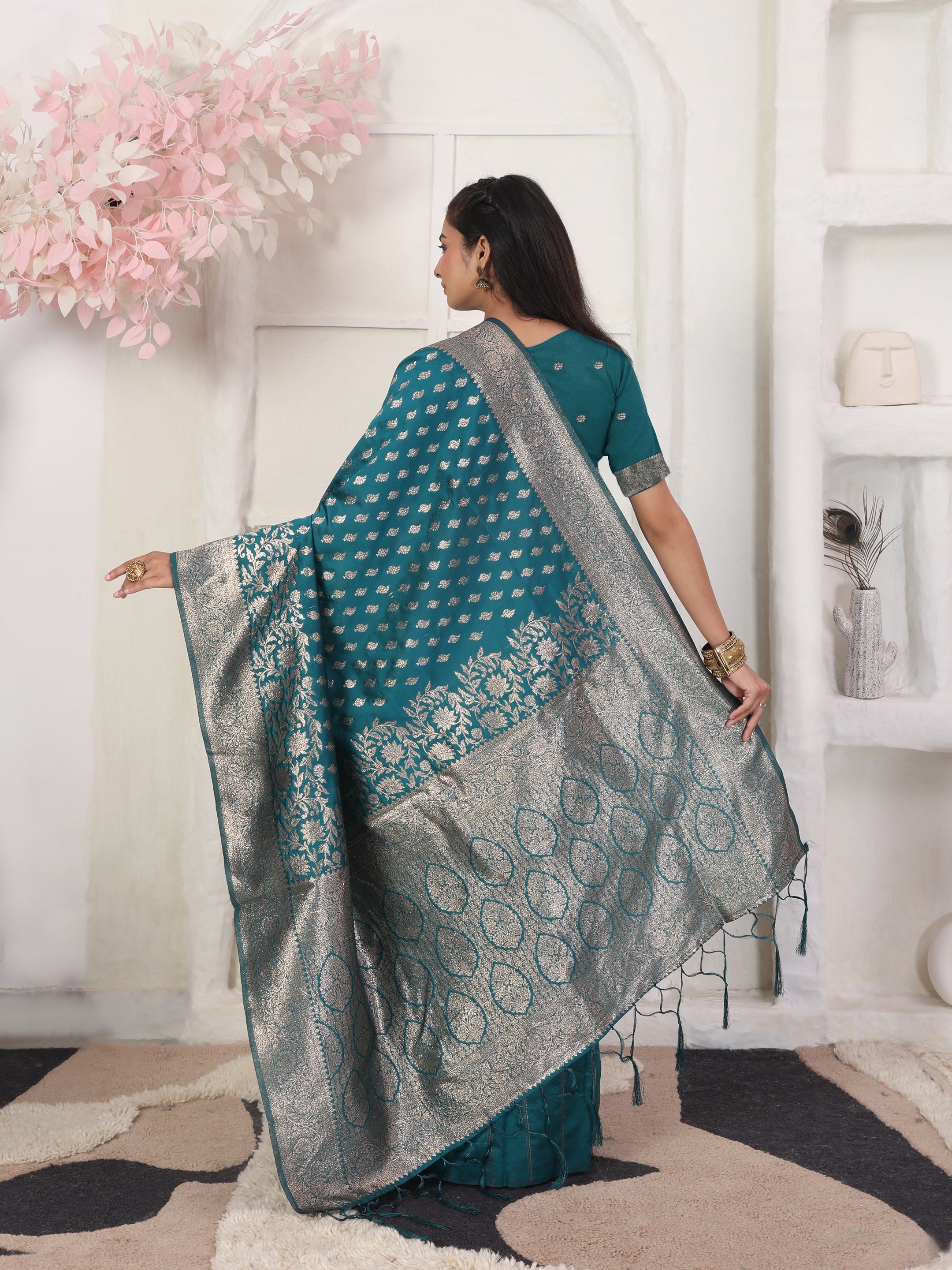 Woven Jacquard Silk Blend Saree with Rich Zari Border & Designer Pallu-rama
