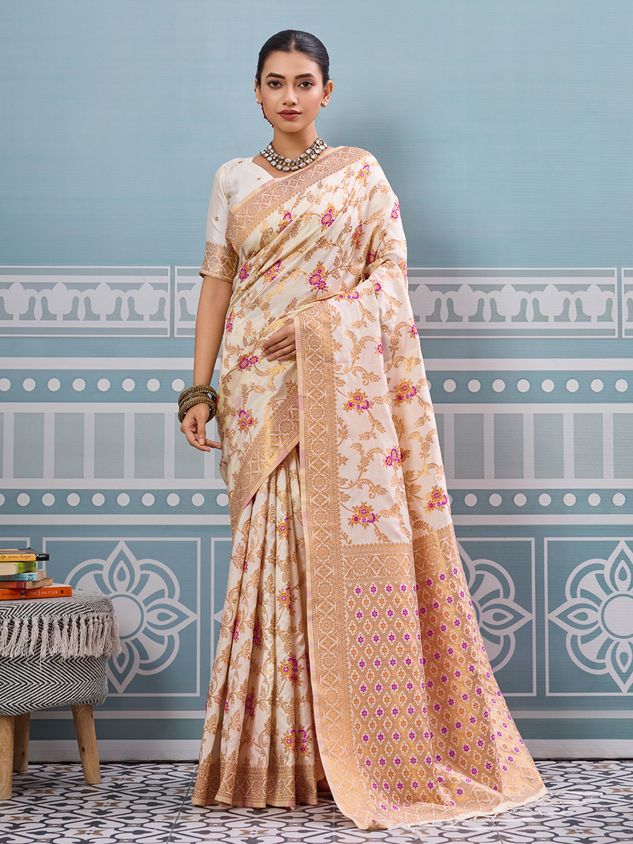 Offwhite cream woven banarasi silk saree with blouse piece