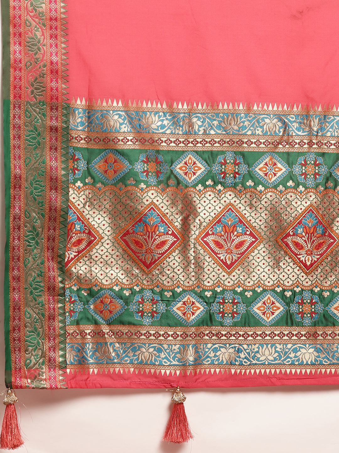 Traditional Woven Banarasi Silk Saree with Rich Designer Border & Grand Pallu- gajari