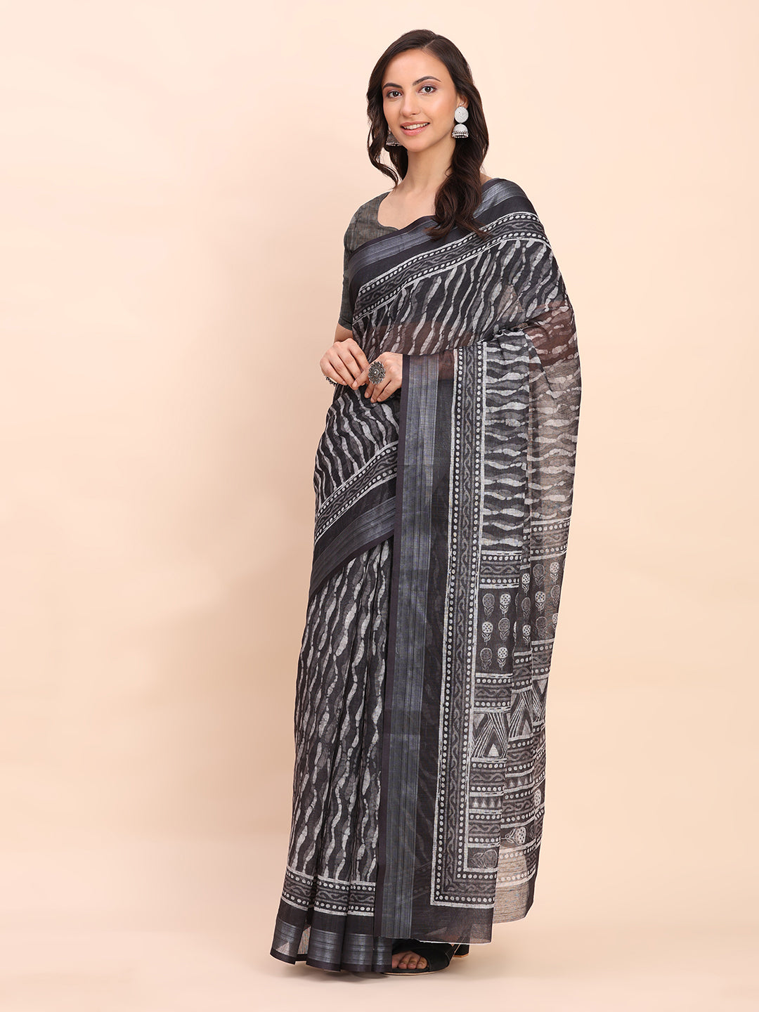 Printed Cotton Linen Saree with Ethnic Motif Design & Artistic Pallu-black