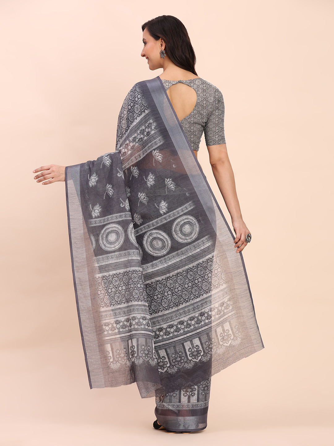 Printed Cotton Linen Saree with Ethnic Motif Design & Artistic Pallu-black2